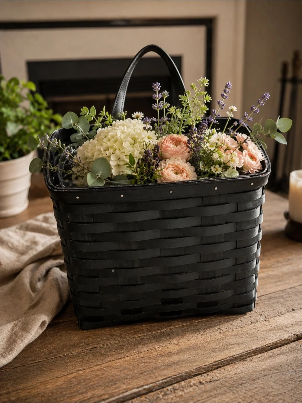 Longaberger Black Medium Wall Pocket Basket w Leather Strap & Original Protector